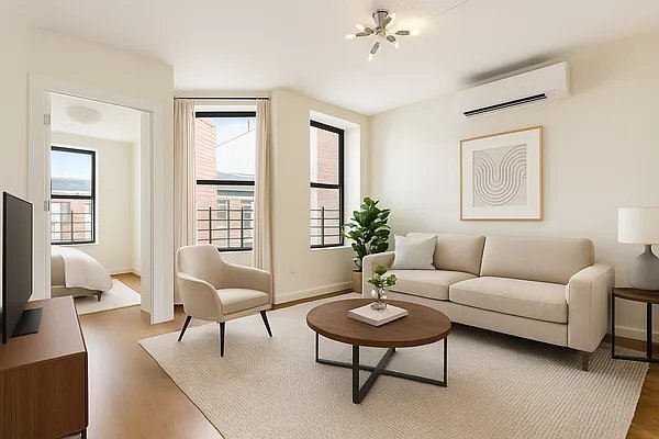 524 W 134th St in New York, NY - Building Photo