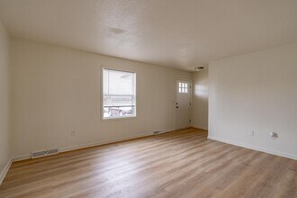 311 S Atcher St in Radcliff, KY - Building Photo - Building Photo
