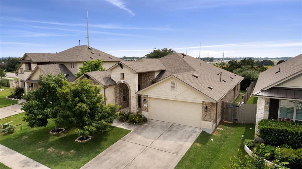 317 Landing Ln in Leander, TX - Building Photo