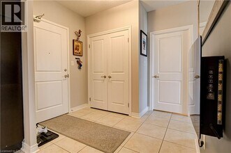 539 Belmont Ave W in Kitchener, ON - Building Photo - Building Photo