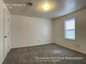 1304 S Irving St in Oklahoma City, OK - Building Photo - Building Photo