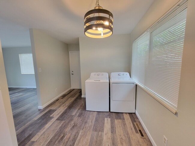 2912 W Platte Ave in Colorado Springs, CO - Building Photo - Building Photo
