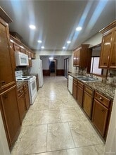 14 Toronto Ave in McAllen, TX - Building Photo - Building Photo