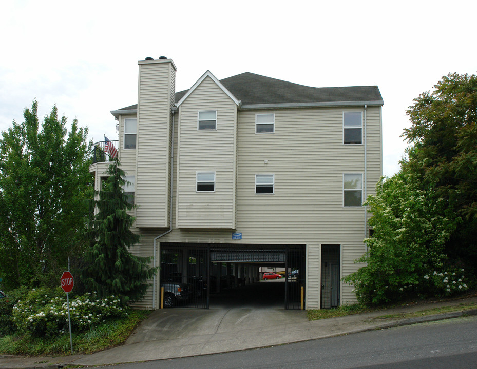 Hoodview Apartments in Portland, OR - Foto de edificio