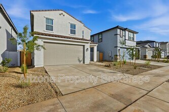 17232 W Paraiso Ln in Surprise, AZ - Building Photo - Building Photo