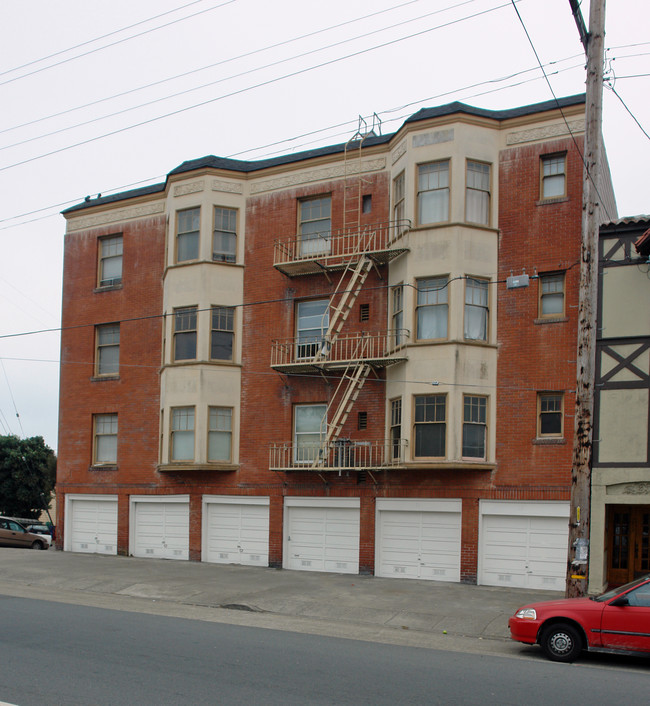 501 38th Ave in San Francisco, CA - Foto de edificio - Building Photo