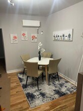 1635 Lecount St in Philadelphia, PA - Foto de edificio - Building Photo