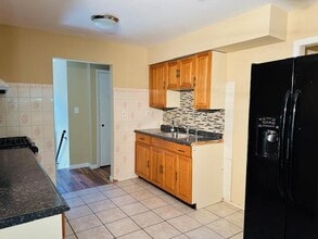 2 Mountain Ave in Middletown, NY - Building Photo - Building Photo