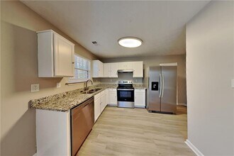 3703 Majestic Dr SW in Marietta, GA - Building Photo - Building Photo