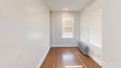 100 Malden St in Everett, MA - Building Photo - Building Photo