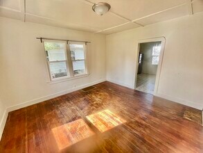 1207 9th St NE in Austin, MN - Building Photo - Building Photo