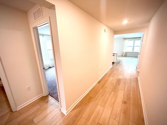 1046 Panther Lk Pkwy in Jacksonville, FL - Building Photo - Building Photo