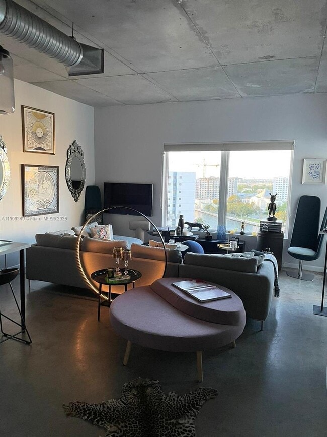 property at 10 SW South River Dr