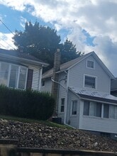 410 Morton Ave, Unit 410 Morton Ave in Butler, PA - Foto de edificio - Building Photo