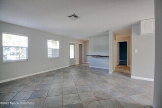 3325 Elizabeth St in West Melbourne, FL - Building Photo - Building Photo