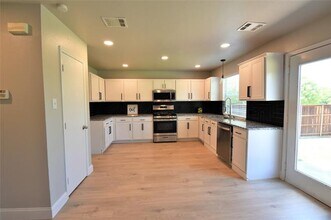 9328 Warren Dr in McKinney, TX - Building Photo - Building Photo