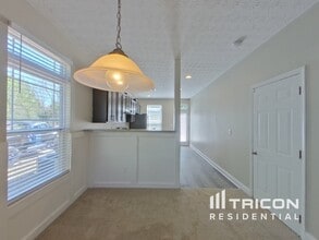 232 Daisy Cir in Mcdonough, GA - Building Photo - Building Photo