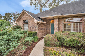 4130 Windsor Park Dr E in Jacksonville, FL - Building Photo - Building Photo