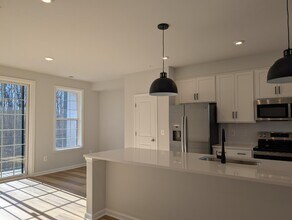 13219 Garland Ln in Midlothian, VA - Building Photo - Building Photo