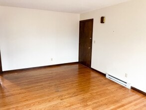 29 Mountain Rd in Deerfield, MA - Building Photo - Building Photo