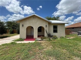 213 W Fay St in Edinburg, TX - Building Photo