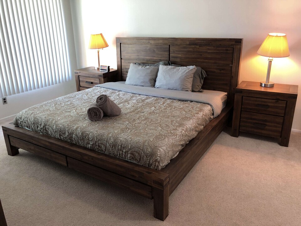 8328 Karam Blvd, Unit 1 in Warren, MI - Foto de edificio