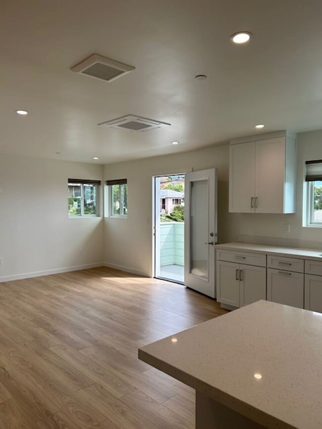 599 San Jacinto St in Morro Bay, CA - Building Photo - Building Photo
