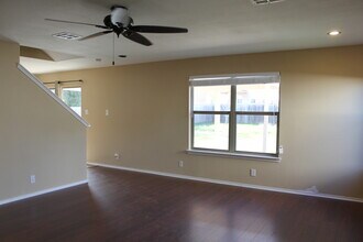 130 Peach Tree Pass in Kyle, TX - Building Photo - Building Photo