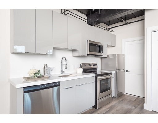 28 Water St in Worcester, MA - Foto de edificio - Building Photo