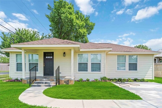 property at 798 Fair St