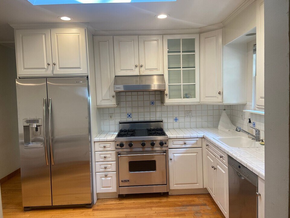 215-17-217 85th Ave in Queens, NY - Building Photo