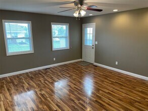 1662 Knightwood Ln in O'Fallon, MO - Building Photo - Building Photo