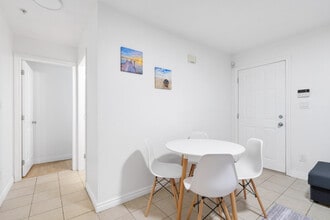 6843 Fraser St in Vancouver, BC - Building Photo - Building Photo