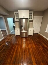 511 William St, Unit 2 in Fall River, MA - Foto de edificio - Building Photo