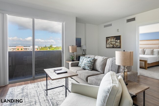 200 NE 1st Ave, Unit 611 in Pompano Beach, FL - Building Photo - Building Photo