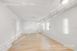 7849 SE Eagle Ave in Hobe Sound, FL - Building Photo - Building Photo