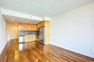 161 E 110th St in New York, NY - Building Photo - Building Photo