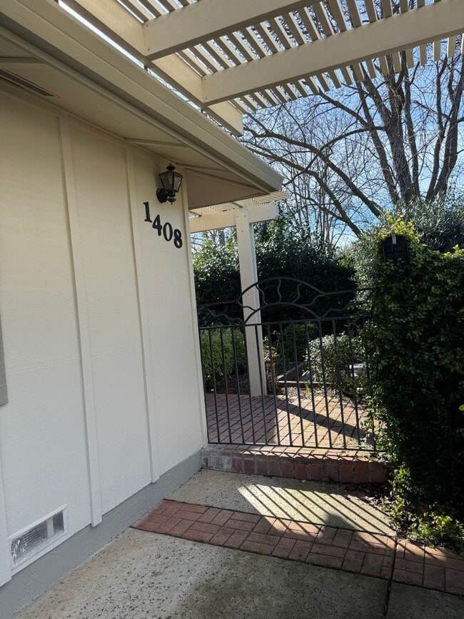 property at 1408 Mello Pl