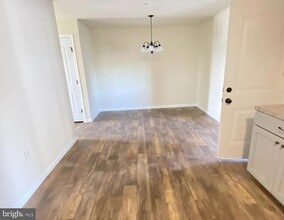 20 Skip Ln in Carlisle, PA - Foto de edificio - Building Photo