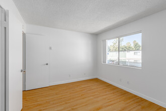 Casa De Helix La Mesa, Brand New Kitchen, w/d in Spring Valley, CA - Foto de edificio - Interior Photo