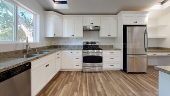 419 Watson St in Monterey, CA - Building Photo