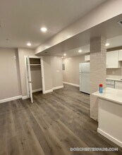 32 Hartwell St in Boston, MA - Building Photo - Building Photo