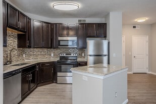 Wesbury Park in Columbus, OH - Building Photo