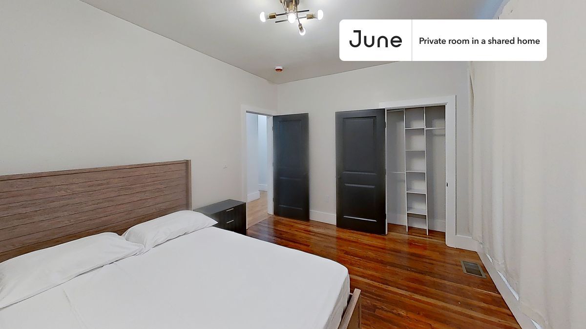 Room in Shared 5 bed/2 bath home in Boston, MA - Building Photo