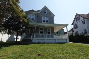 47 Rich Ave in Mount Vernon, NY - Building Photo