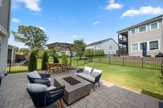 2506 Lola Ave in Charlotte, NC - Foto de edificio - Building Photo