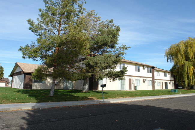 Sagebrush Apartments - Fairview in Ontario, OR - Building Photo - Building Photo