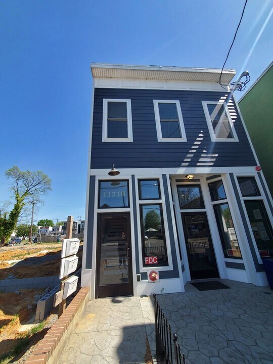 1121 N 25th St in Richmond, VA - Building Photo