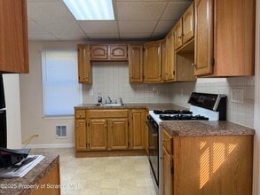 815 South St in Avoca, PA - Building Photo - Building Photo