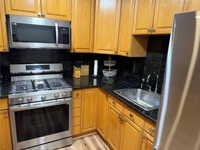 30-12 23rd St in Queens, NY - Building Photo - Building Photo